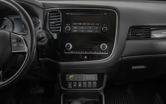 Mitsubishi Outlander 2.00 вариатор, фото №1