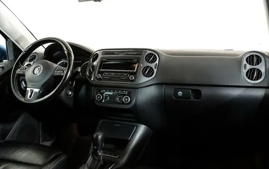 Volkswagen Tiguan 2.00 автоматическая, фото №1