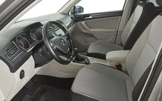 Volkswagen Tiguan 2.00 робот, фото №1
