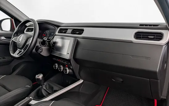 Renault Arkana 1.60 механика, фото №1