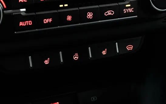 Kia Ceed 1.50 робот, фото №1