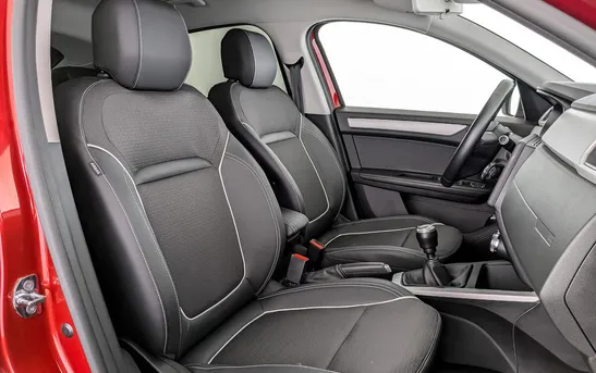 Renault Arkana 1.60 механика, фото №1