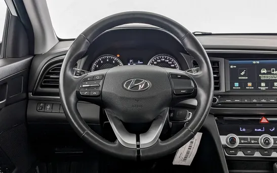 Hyundai Elantra 1.60 автоматическая, фото №1