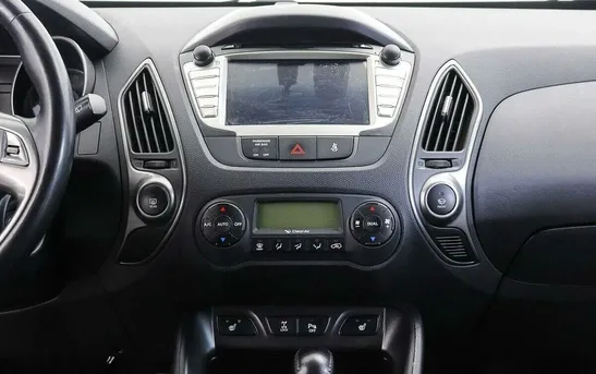 Hyundai ix35 2.00 автоматическая, фото №1