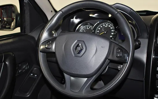 Renault Duster 2.00 автоматическая, фото №1