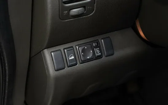 Nissan Pathfinder 3.00 автоматическая, фото №1