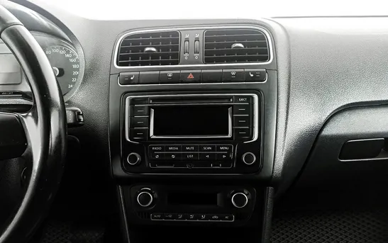 Volkswagen Polo 1.60 автоматическая, фото №1