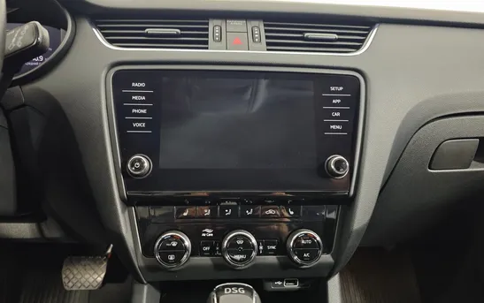 Skoda Octavia 1.80 робот, фото №1