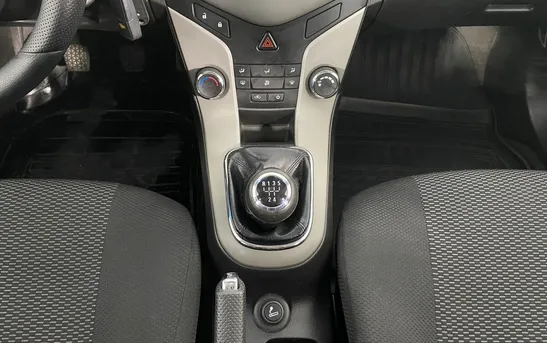 Chevrolet Cruze 1.60 механика, фото №1