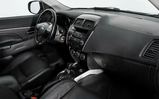 Mitsubishi ASX 1.80 вариатор, фото №1