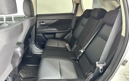 Mitsubishi Outlander 2.00 вариатор, фото №1