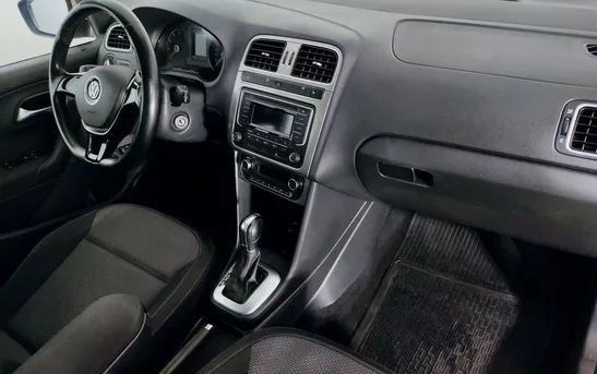 Volkswagen Polo 1.60 автоматическая, фото №1