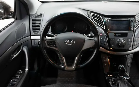Hyundai i40 2.00 автоматическая, фото №1