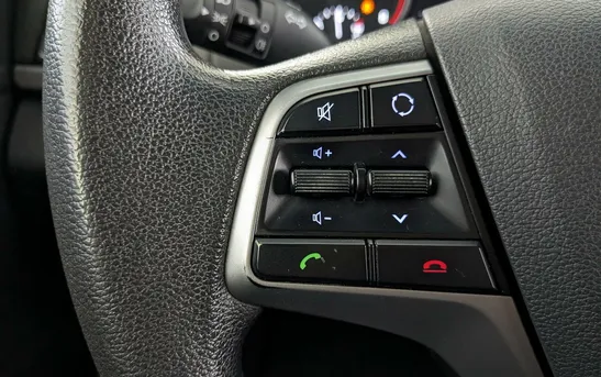 Hyundai Elantra 1.60 автоматическая, фото №1