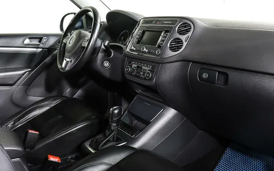 Volkswagen Tiguan 2.00 автоматическая, фото №1
