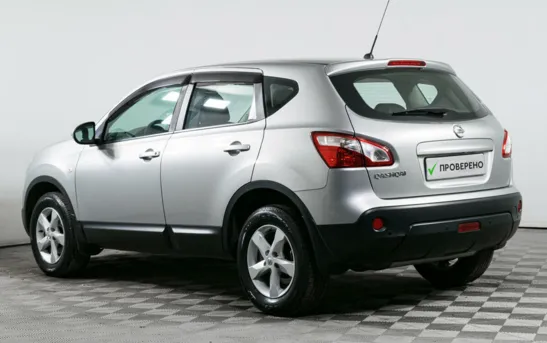 Nissan Qashqai 1.60 вариатор, фото №1