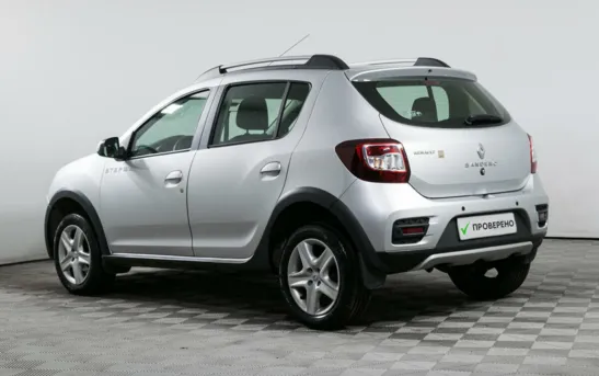 Renault Sandero 1.60 автоматическая, фото №1