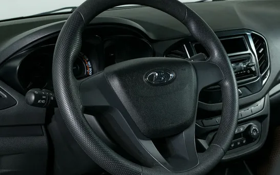 Lada (ВАЗ) Vesta 1.60 механика, фото №1