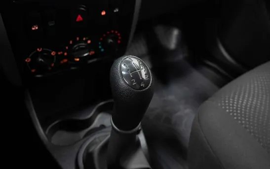 Nissan Almera 1.60 механика, фото №1