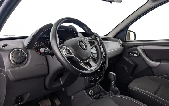 Renault Duster 2.00 автоматическая, фото №1