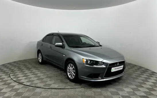 Mitsubishi Lancer 1.60 механика, фото №1