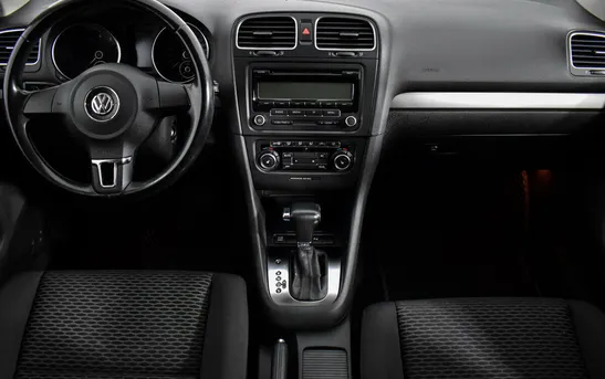 Volkswagen Golf 1.60 робот, фото №1