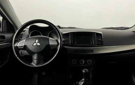 Mitsubishi Lancer 1.60 механика, фото №1