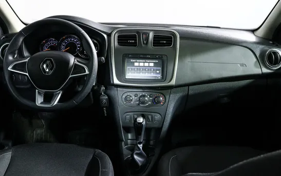 Renault Logan 1.60 автоматическая, фото №1