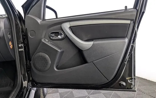 Renault Duster 2.00 автоматическая, фото №1