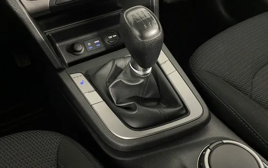 Hyundai Elantra 1.60 механика, фото №1