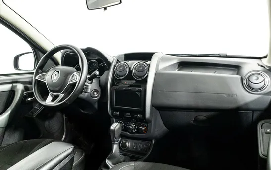 Renault Duster 2.00 автоматическая, фото №1