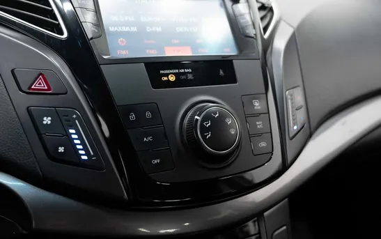 Hyundai i40 2.00 автоматическая, фото №1