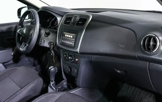 Renault Logan 1.60 автоматическая, фото №1