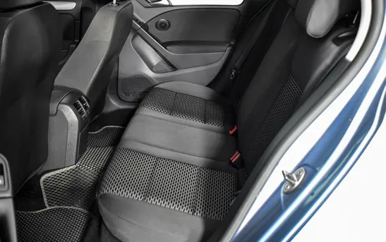 Volkswagen Golf 1.60 робот, фото №1