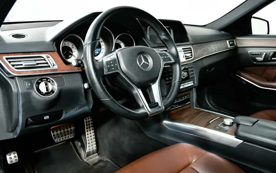 Mercedes-Benz E-Класс 3.50 автоматическая, фото №1