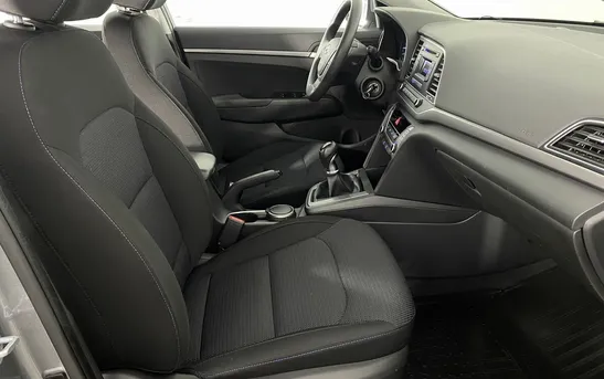 Hyundai Elantra 1.60 механика, фото №1