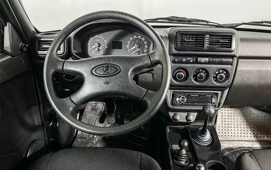 Lada (ВАЗ) Niva Legend 1.70 механика, фото №1